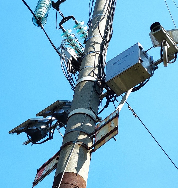 輸電線路綜合監測裝置 輸電線路綜合監測裝置